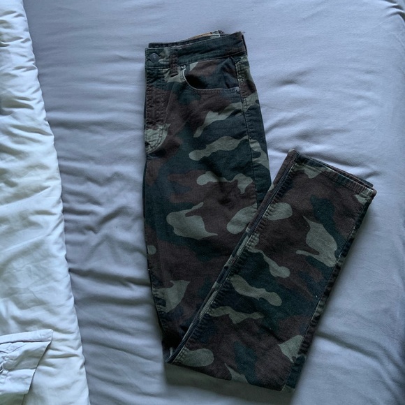 American Eagle Corduroy “Mom Jeans” - Picture 3 of 4